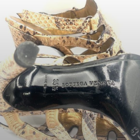 Authentic Bottega Veneta Python Snakeskin Cage Shoes. Elastic - Picture 5 of 10